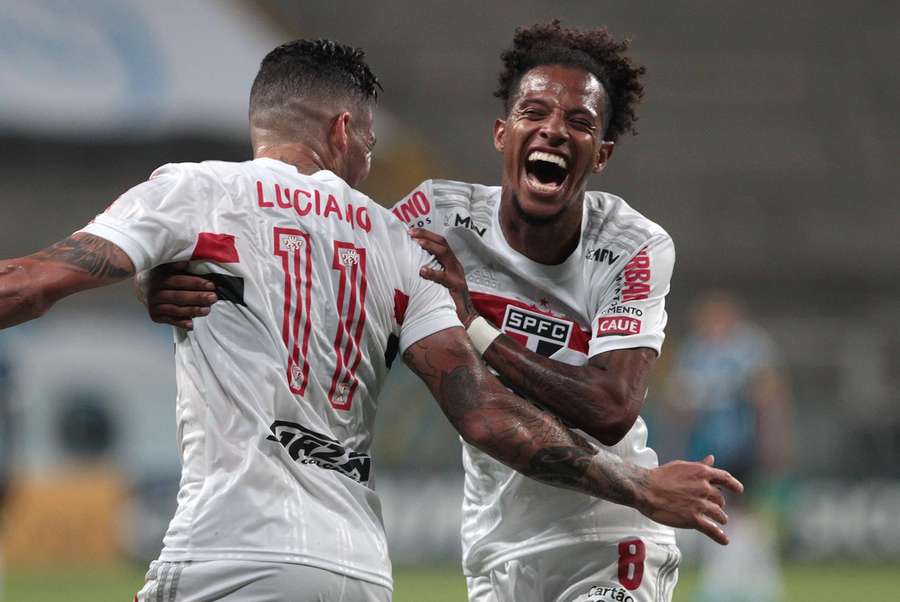 Tchê Tchê, do Vasco, vai reencontrar São Paulo pela oitava vez