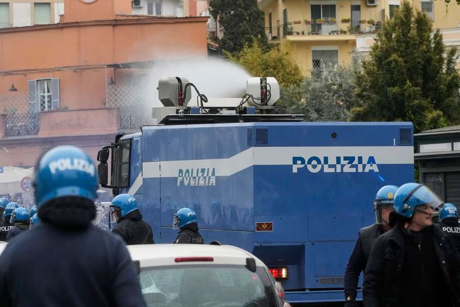 Die Polizei hatte alle Hände voll zu tun.