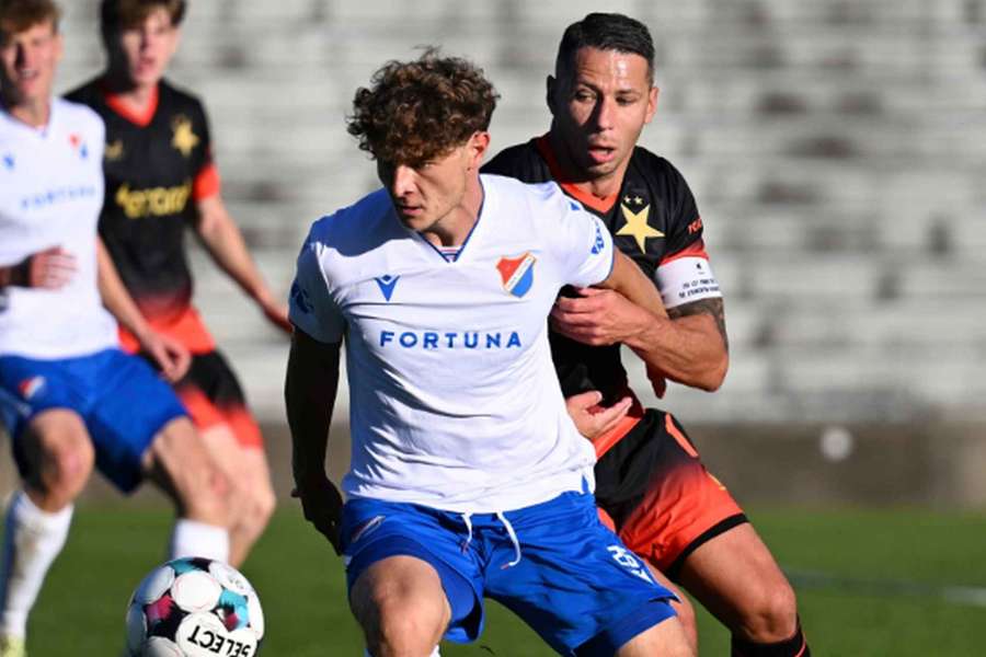 Rezerva Baníku Ostrava vyhrála ve druhé lize nad Slavií B. Rezerva Baníku Ostrava vyhrála ve druhé lize nad Slavií B.
