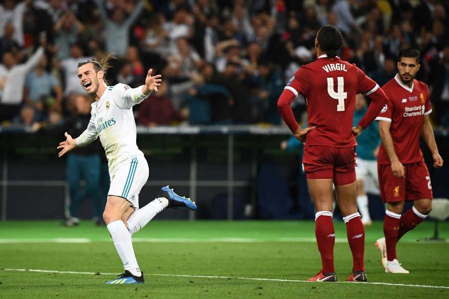 Gareth Bale celebra uno de sus goles ante el Liverpool en la final de la Champions de 2018