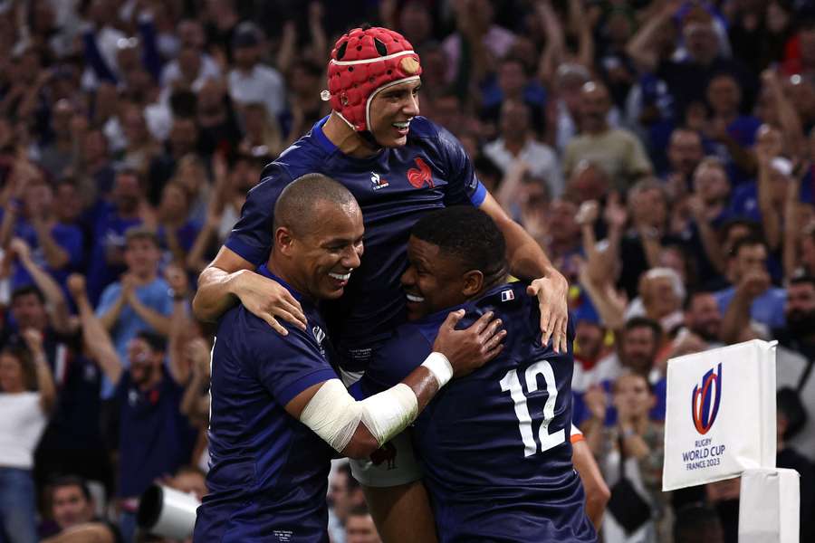 A França venceu pela quinta maior margem da história das Copas do Mundo de Rugby