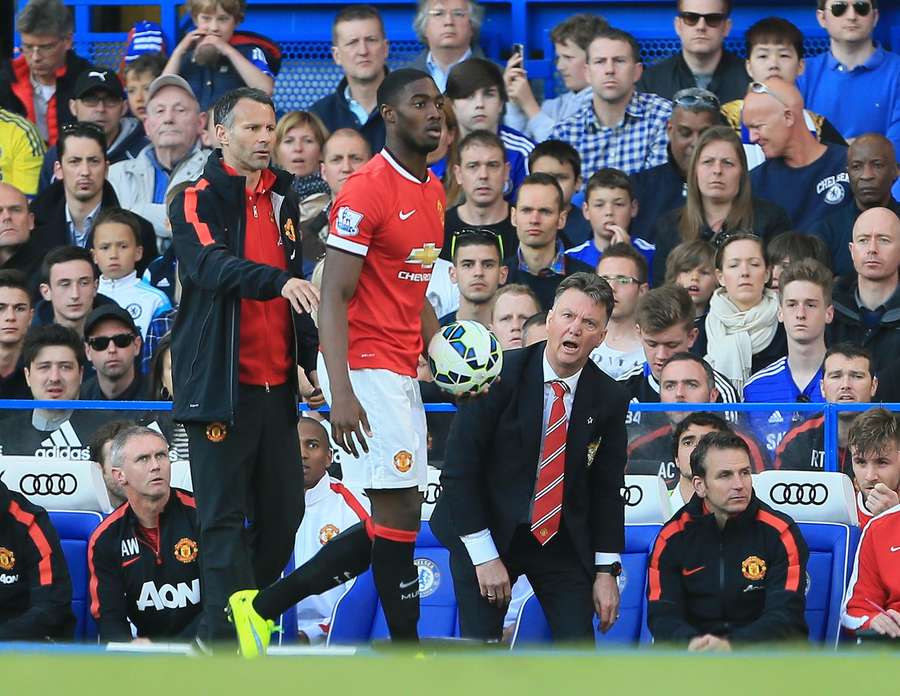 Manchester United's Louis Van Gaal talks to Tyler Blackett Manchester United's Louis Van Gaal talks to Tyler Blackett