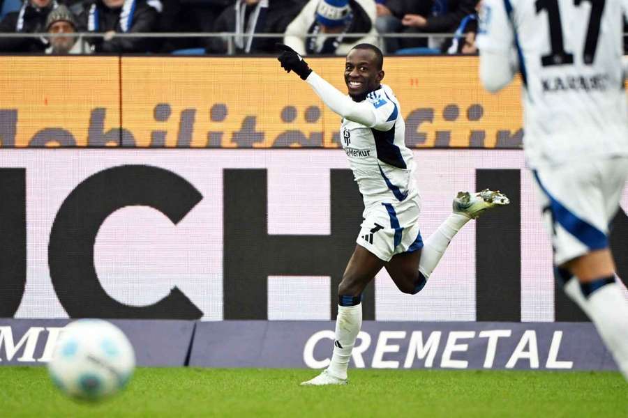 Jean-Luc Dompe war der Matchwinner beim Sieg des Hamburger SV in Karlsruhe.