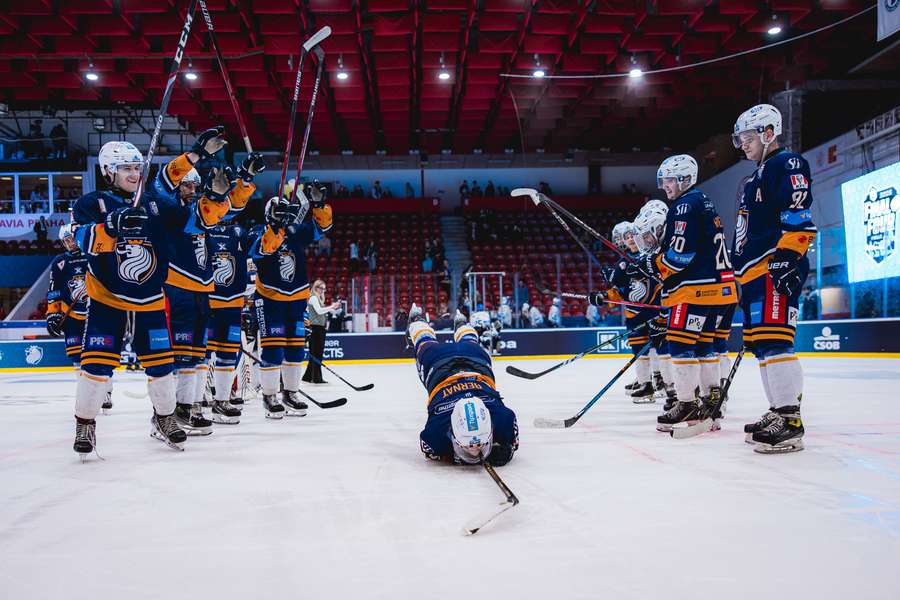 Radost hokejistů ČVUT z postupu do finále Final Four ULLH.