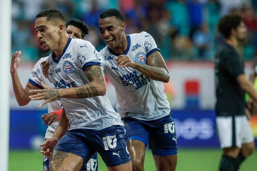 O Bahia fez um ótimo primeiro tempo e marcou com Gilberto