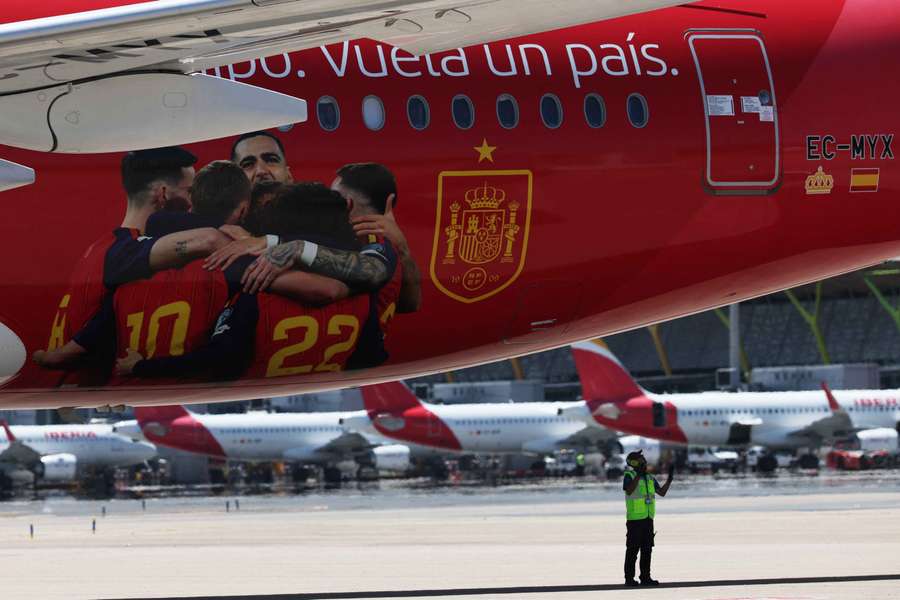 L'avion de la Roja ce lundi. L'avion de la Roja ce lundi.