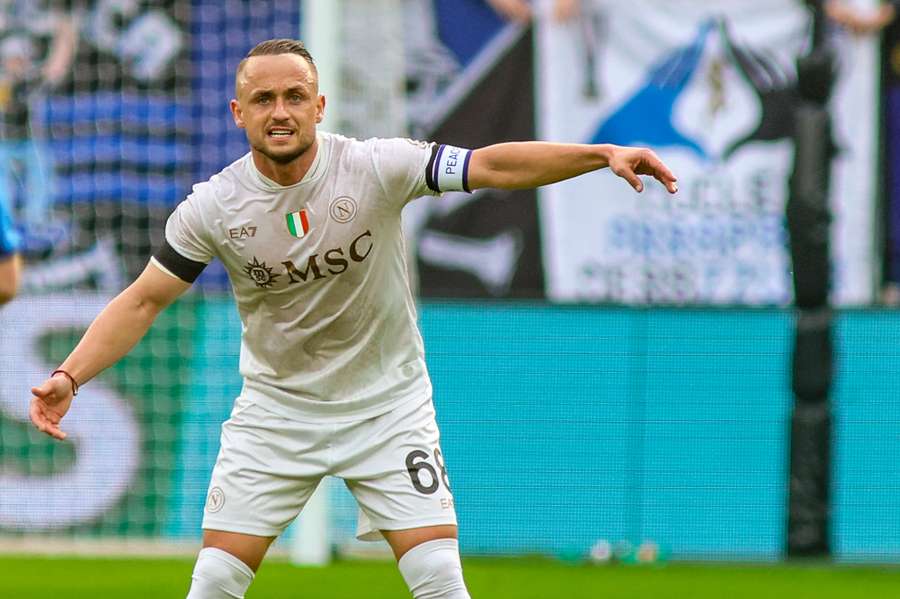 Lobotka v drese Neapola.