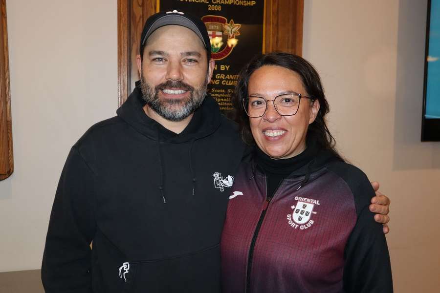 Ben Silva (à esquerda) e Arlete Rodrigues após a participação na 4.ª Taça de Portugal de Curling