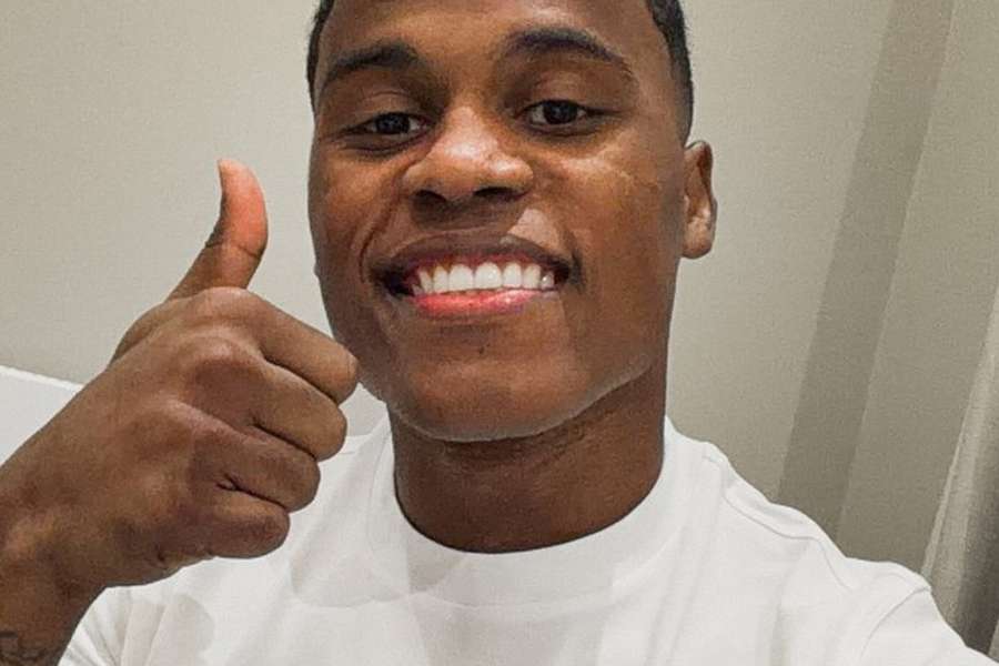 DONE DEAL: Wolves sell Arias to Palmeiras DONE DEAL: Wolves sell Arias to Palmeiras