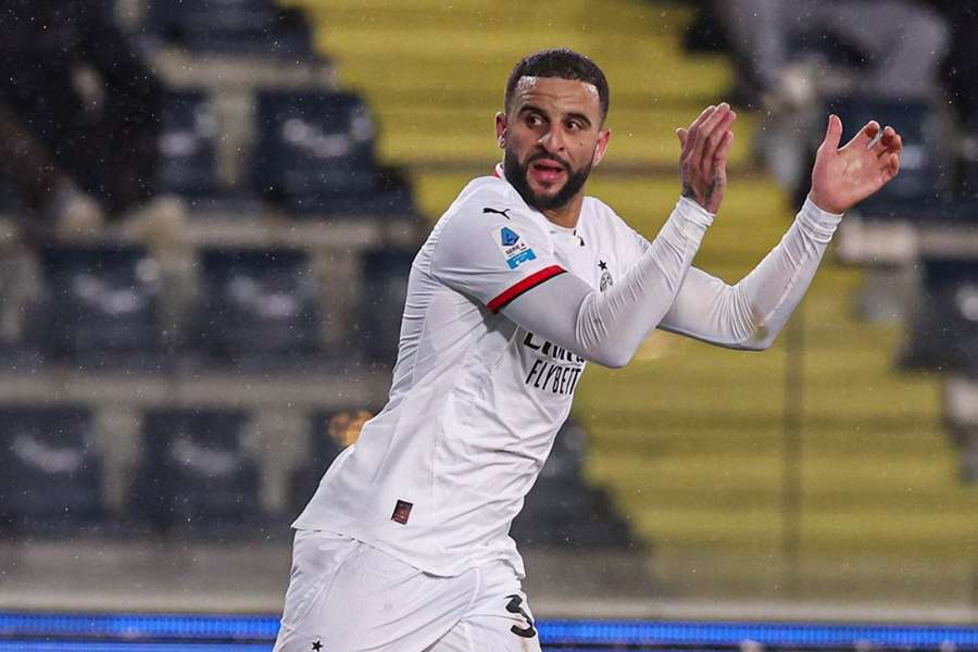 Kyle Walker se despede do Milan e pode ir para o Everton