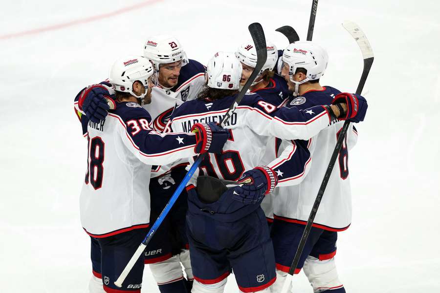 The Columbus Blue Jackets won an 11-goal thriller in the NHL on Saturday night.