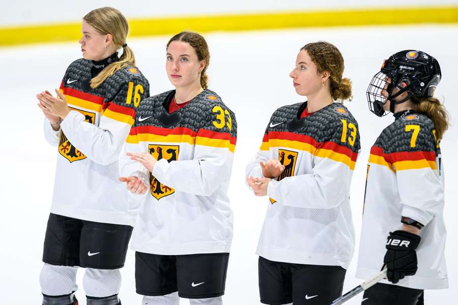 Die deutschen Eishockey-Damen beendeten eine insgesamt erfolgreiche WM nicht auf die gewünschte Weise.