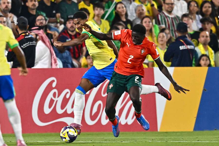 Daniel Banjaqui em ação pela seleção Daniel Banjaqui em ação pela seleção