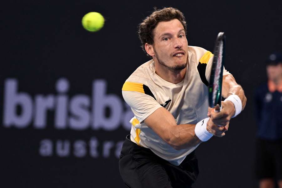 Pablo Carreño golpea la bola