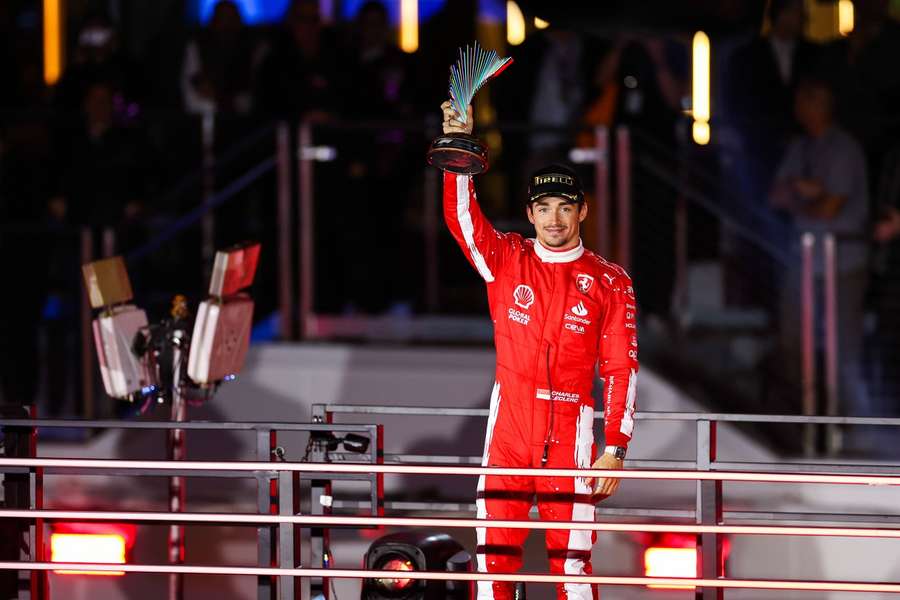 Charles Leclerc sul podio di Las Vegas