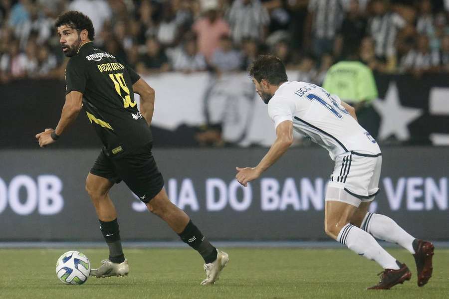 Diego Costa, de 35 anos, marcou três gols em 14 jogos pelo Botafogo