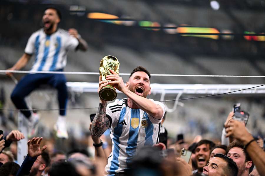 Messi já começa a saborear o maior sucesso alcançado com a sua equipe