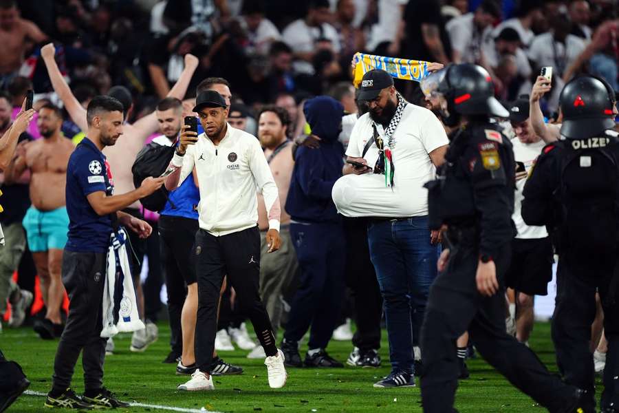 Platzsturm nach CL-Sieg: Ramponierter Rasen hat keine Folgen für Nations League