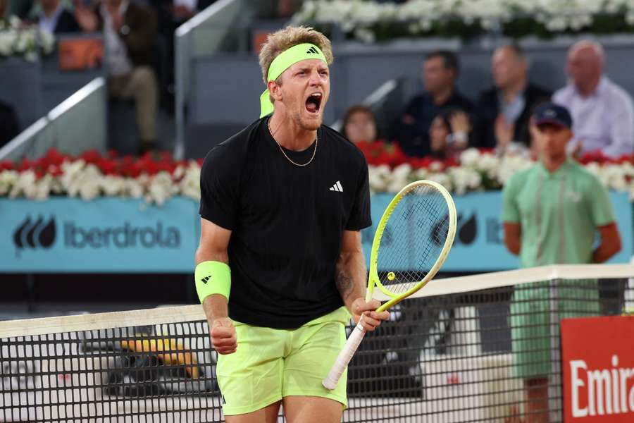 Alejandro Davidovich celebra su victoria ante Nuno Borges