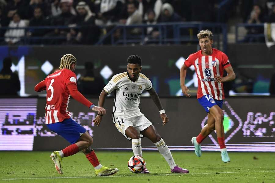Selvmål i forlængelsen sender Real Madrid i finale