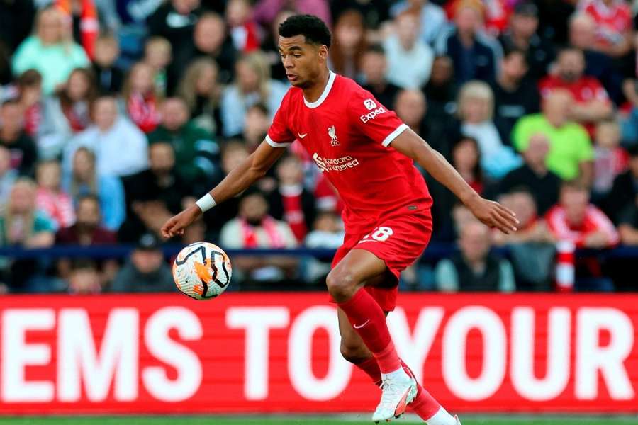 Liverpool's Uruguayan striker #09 Darwin Nunez celebrates after scoring his team's first goal 