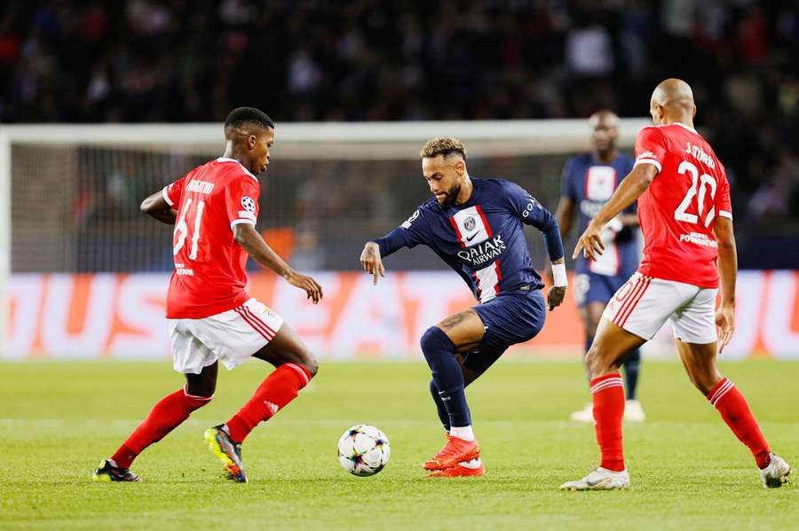 V nedeľu večer čaká PSG Marseille, Neymara v pondelok zase súd v Barcelone.