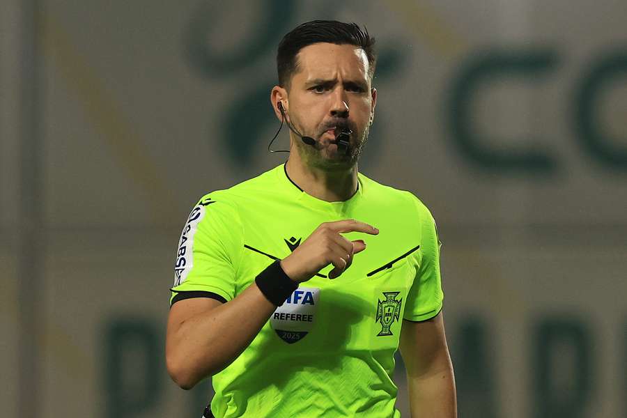 João Gonçalves vai apitar o Vitória SC - FC Porto João Gonçalves vai apitar o Vitória SC - FC Porto