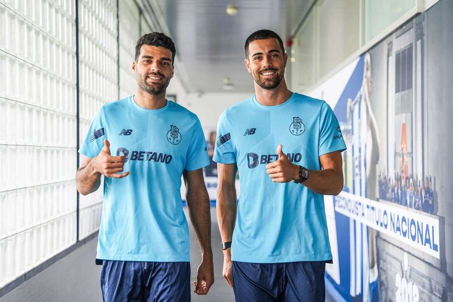 Mehdi Taremi e Diogo Costa de regresso ao trabalho no Olival