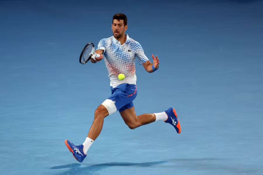 Djokovič mieri do svojho desiateho finále Australian Open, proti je Paul