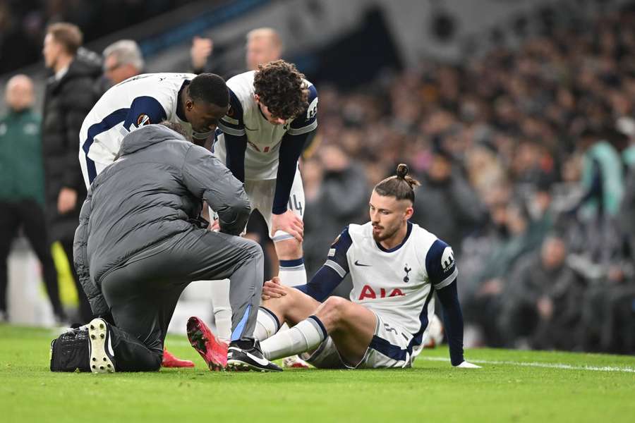 Radu Drăgușin a evoluat doar 20 de minute în partida din Europa League cu Elfsborg
