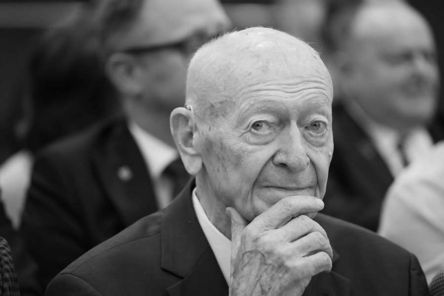 Zmarł profesor Kajetan Hądzelek, były prezes Polskiego Związku Koszykówki