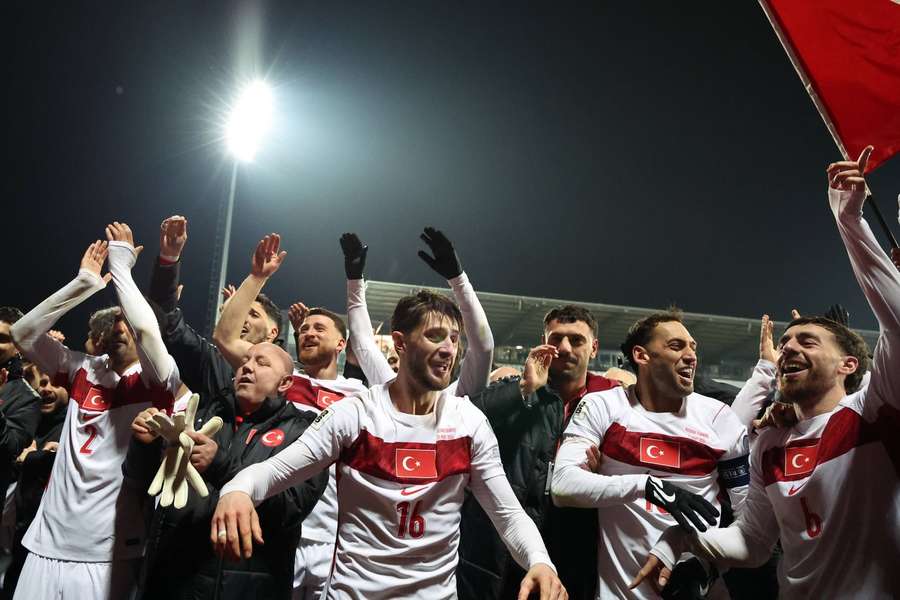 Turci oslavujú postup na MS.