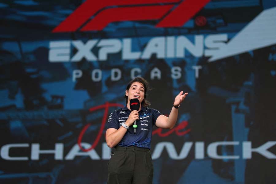Chadwick s’exprime sur scène avant les derniers essais libres du Grand Prix d’Azerbaïdjan Chadwick s’exprime sur scène avant les derniers essais libres du Grand Prix d’Azerbaïdjan