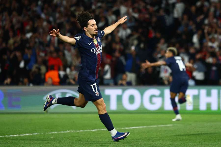 Henry dubs PSG thriller against Bayern Munich "crazy" Henry dubs PSG thriller against Bayern Munich "crazy"