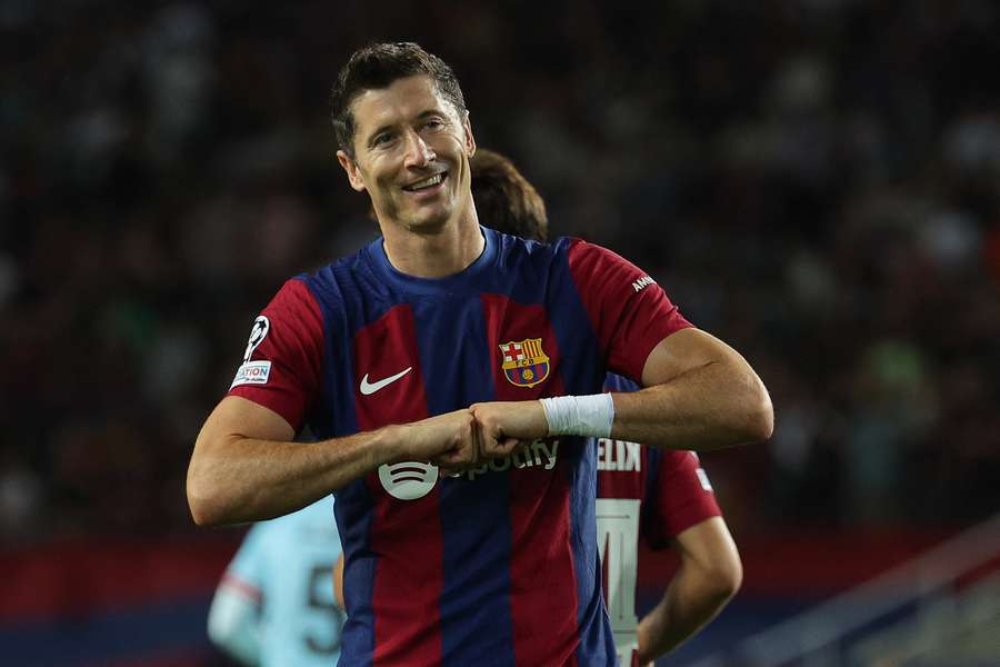 Barcelona's Polish forward #09 Robert Lewandowski celebrates after scoring his team's second goal