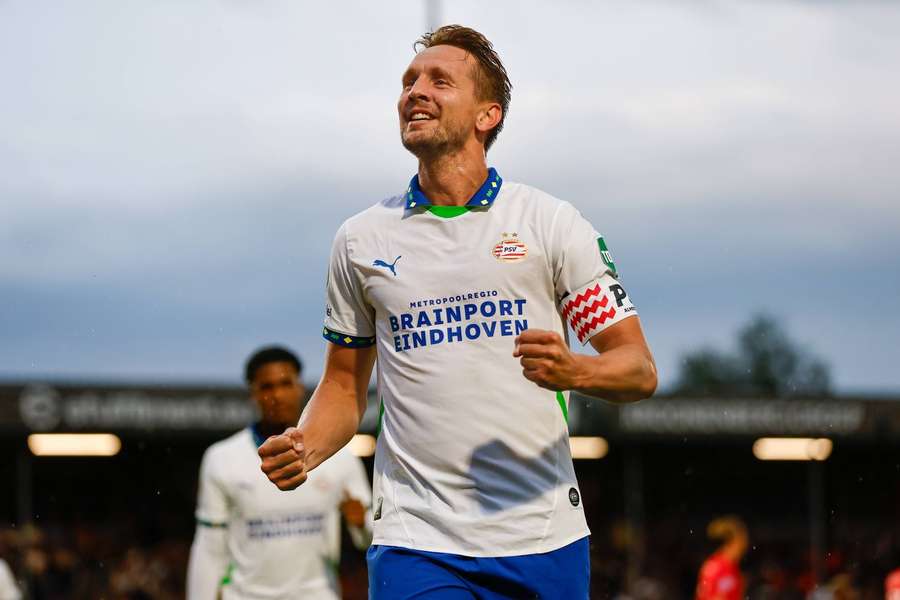 Luuk de Jong scoorde onlangs voor het eerst een doelpunt in het Yanmar Stadion in Almere