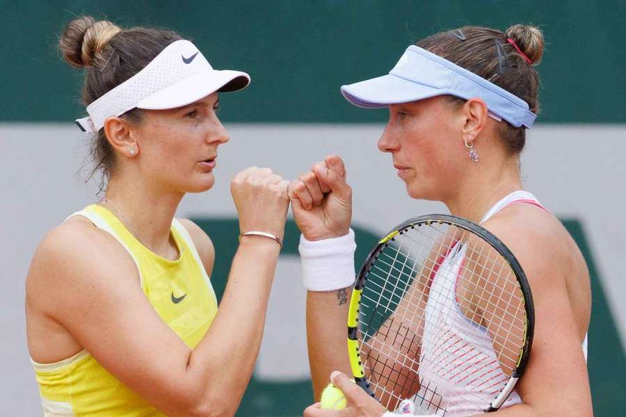 Irina Begu a făcut pereche cu belgianca Yanina Wickmayer în proba de dublu de la Roland Garros Irina Begu a făcut pereche cu belgianca Yanina Wickmayer în proba de dublu de la Roland Garros