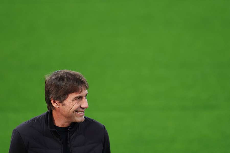 Conte antevê Benfica Conte antevê Benfica