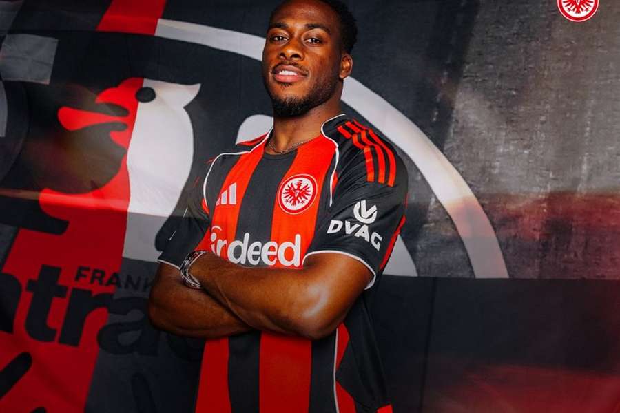 DONE DEAL: Eintracht Frankfurt sign Nottingham Forest striker Kalimuendo DONE DEAL: Eintracht Frankfurt sign Nottingham Forest striker Kalimuendo