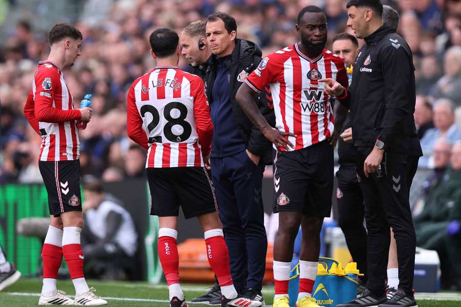 Le Bris vise une belle fin de saison pour Sunderland face à Chelsea Le Bris vise une belle fin de saison pour Sunderland face à Chelsea