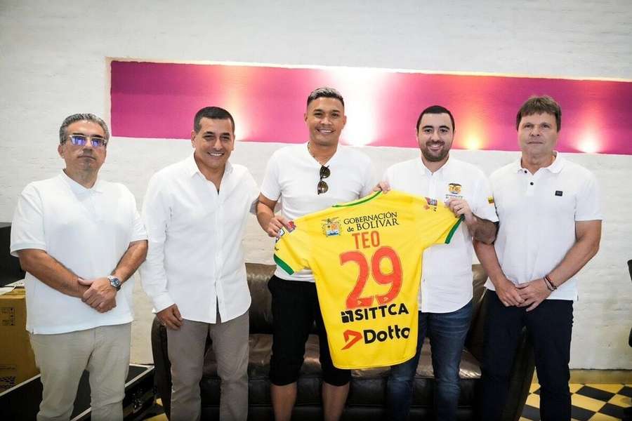 Téo Gutiérrez assinou pelo Real Cartagena no mês passado