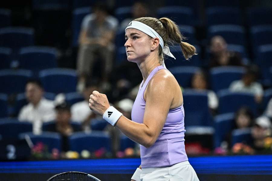 Karolína Muchová zvládla ve Wuhanu bitvu proti Martě Kosťukové. Karolína Muchová zvládla ve Wuhanu bitvu proti Martě Kosťukové.