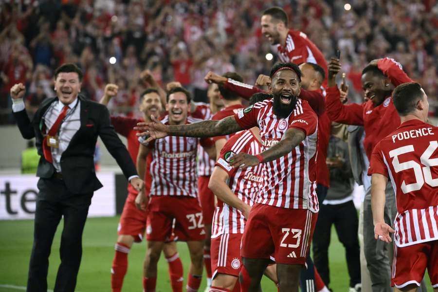 Olympiakos viert uiteraard het feestje