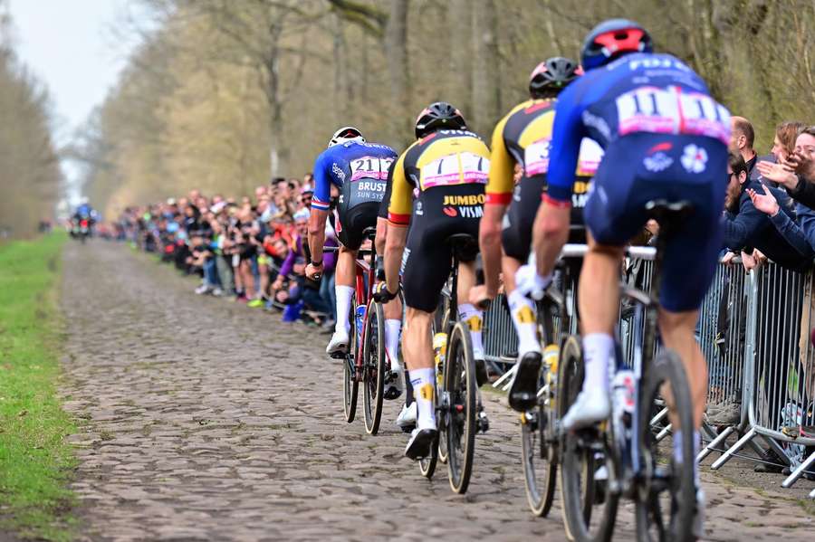 Løbsarrangører overvejer stor ændring i Paris-Roubaix før brostensklassiker