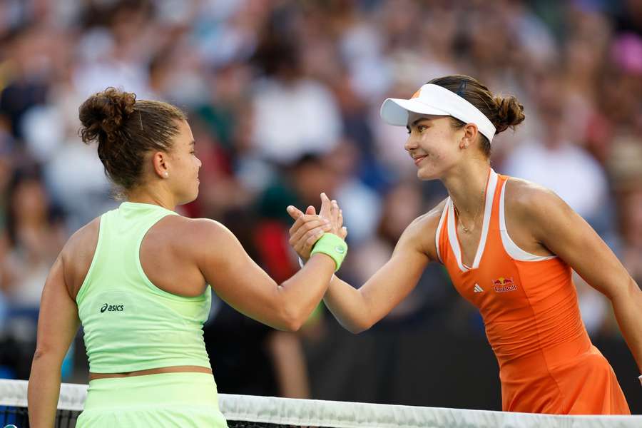 Iva Jovic (r.) gilt als eines der größten Talente auf der WTA-Tour Iva Jovic (r.) gilt als eines der größten Talente auf der WTA-Tour