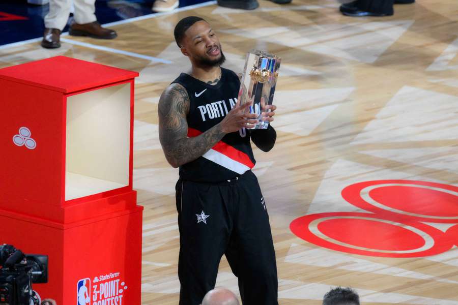 Lillard après son sacre. Lillard après son sacre.