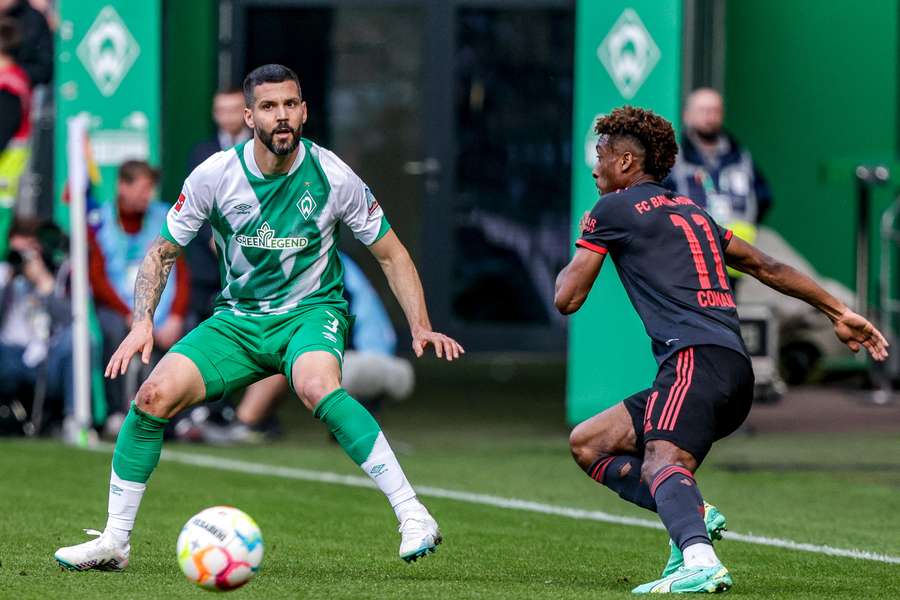 Bayern udbygger Bundesliga-føring med smal sejr over Jens Stage's Werder Bremen