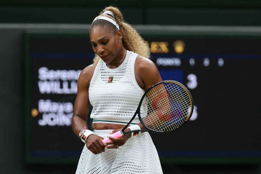 Serena Williamsová ve Wimbledonu skončila hned v prvním kole.
Serena Williamsová ve Wimbledonu skončila hned v prvním kole.