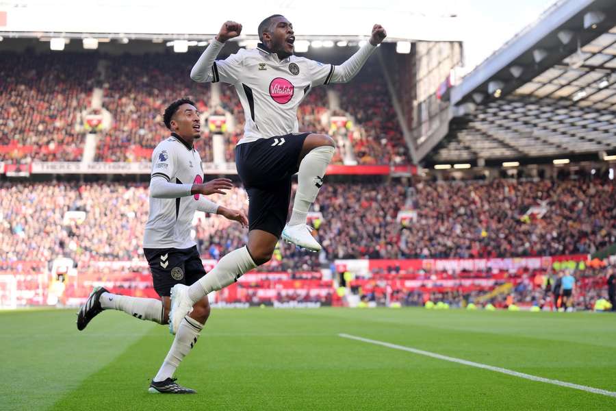 Man Utd thrashed by Bournemouth to leave Carrick on the edge