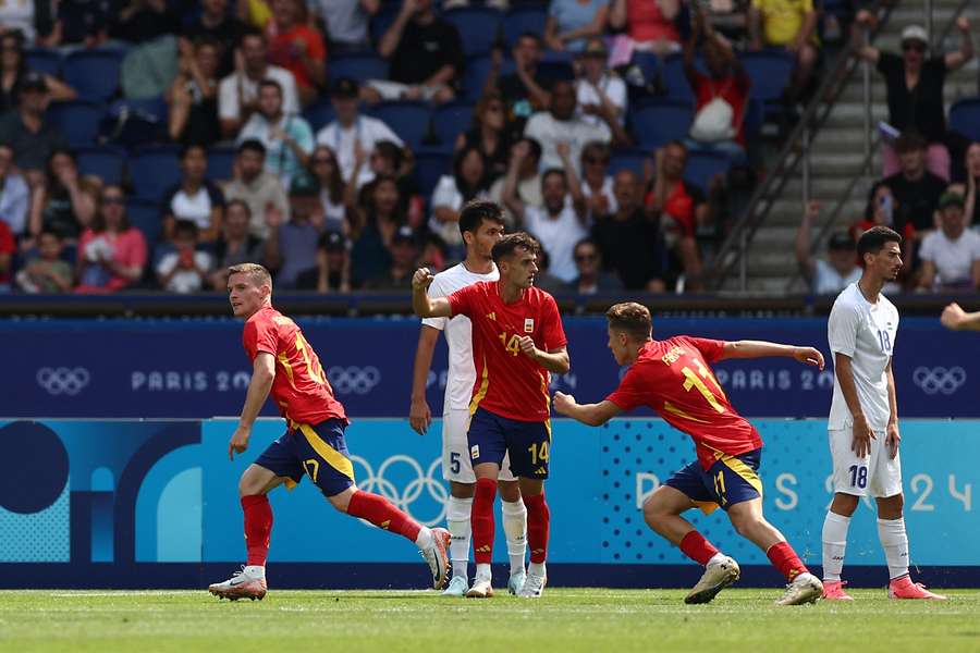 Gomez celebrates the winning goal